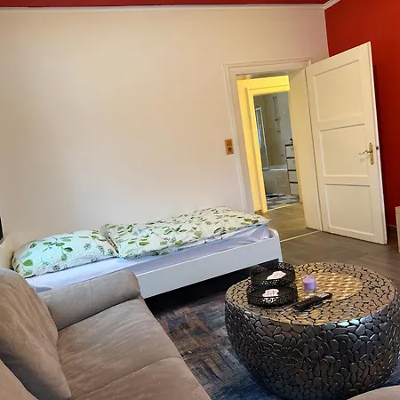 Апартаменты Nice Ferienwohnung Bayreuth *