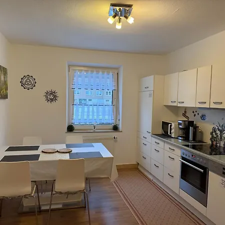 Nice Ferienwohnung Bayreuth Апартаменты *